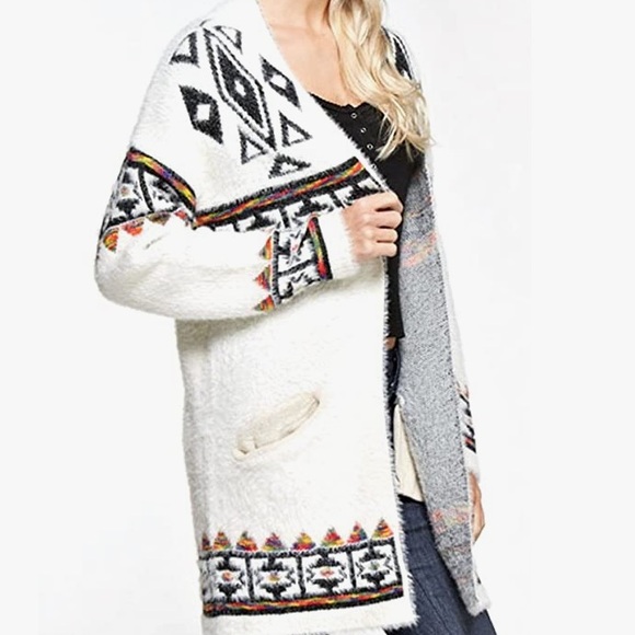 MABLE | Fuzzy Cardigan Sweater - Picture 6 of 9